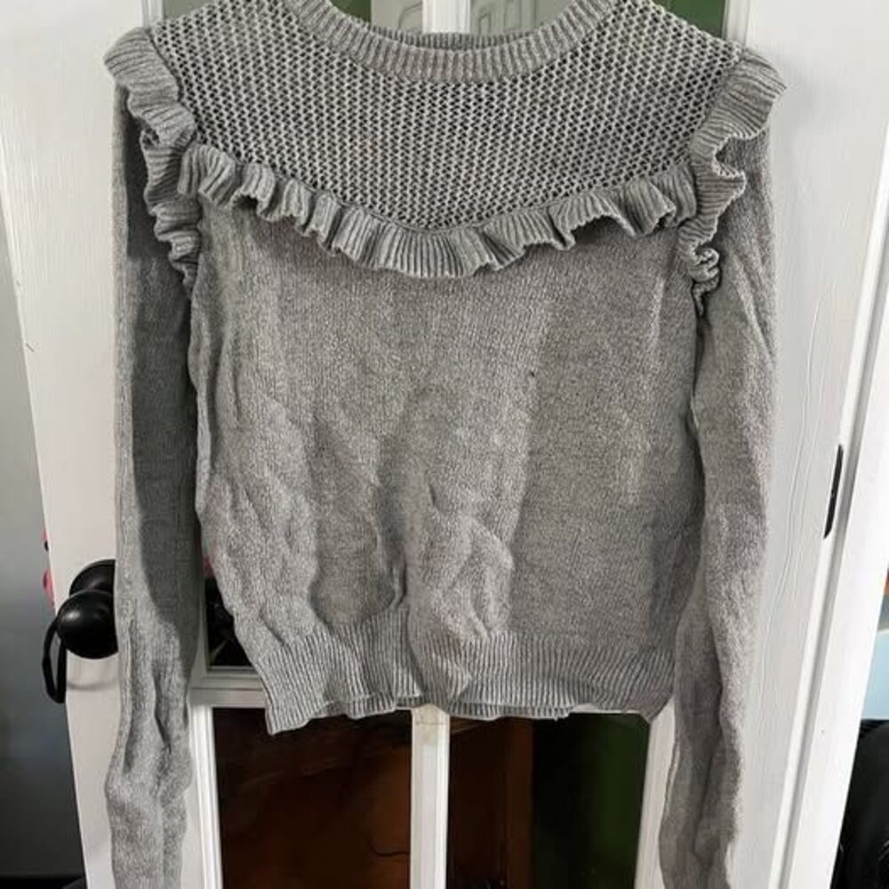 Aeropostale Ruffle Knit Sweater M